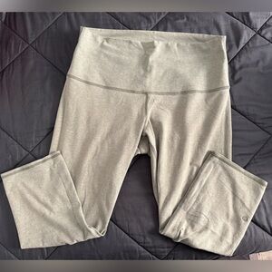 Lululemon 3/4 Leggings Sz 10/12